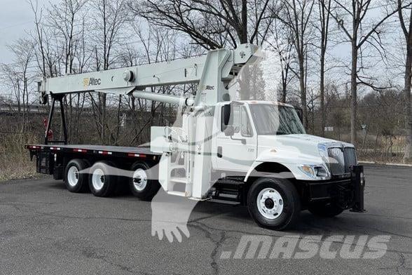 Altec AC26-103B Truck mounted cranes
