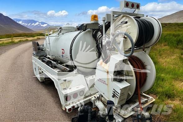  KEITH HUBER J12 Tanker semi-trailers