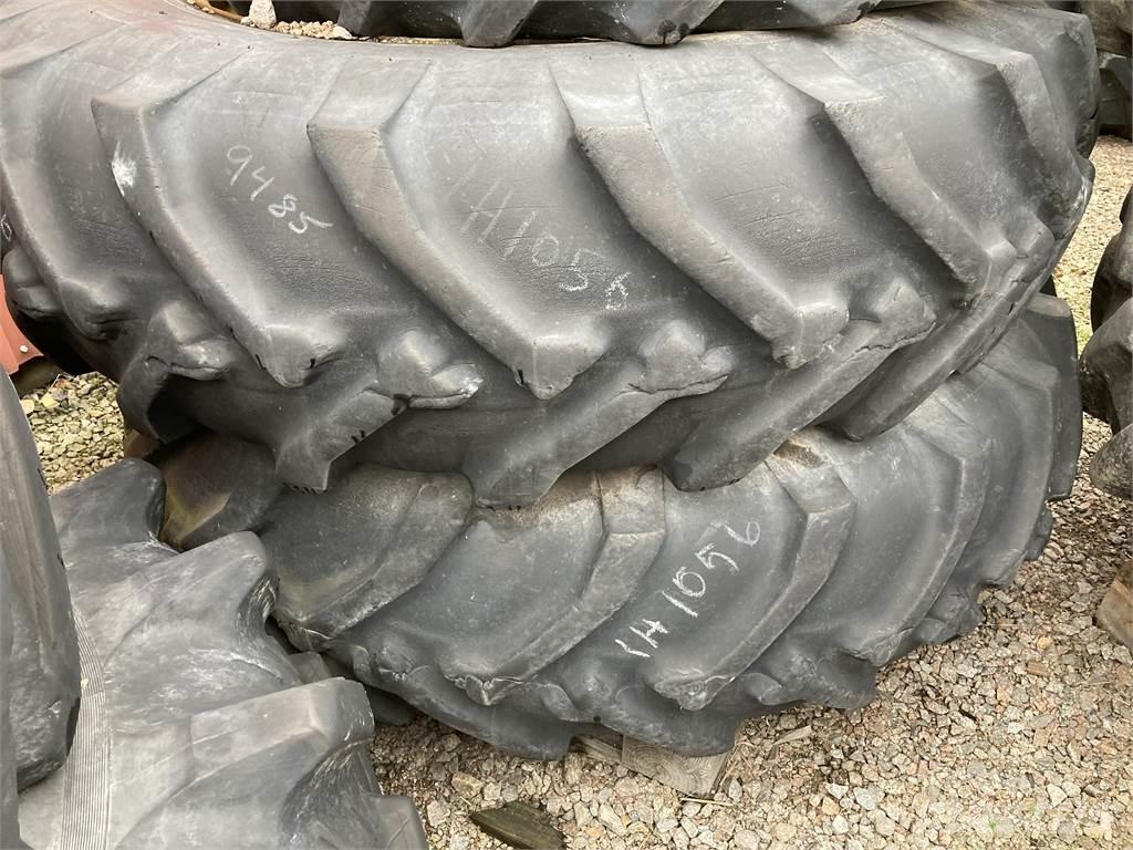  18.4X38 2 ST Tyres, wheels and rims