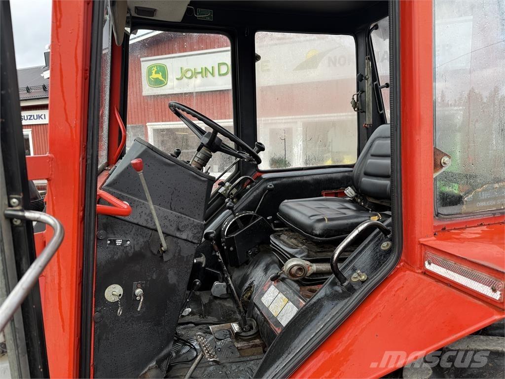 Belarus 825 Tractors