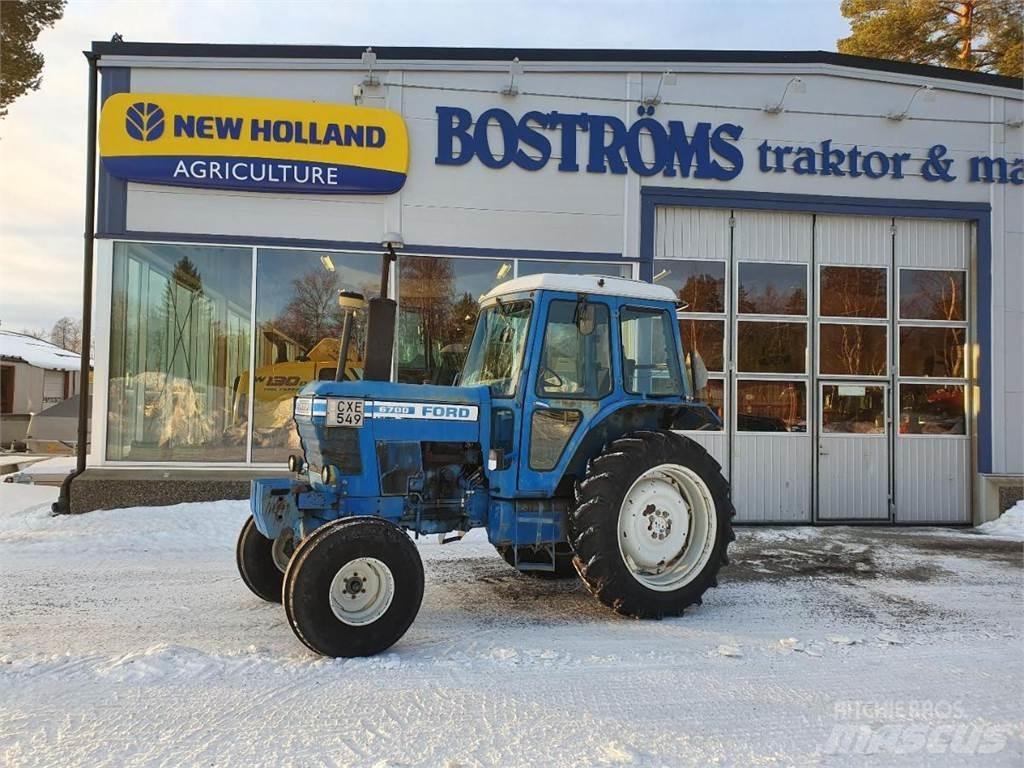Ford 6700 Tractors