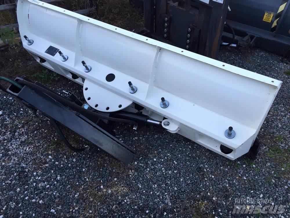 Hilltip Craft 2000 TR Snow blades and plows