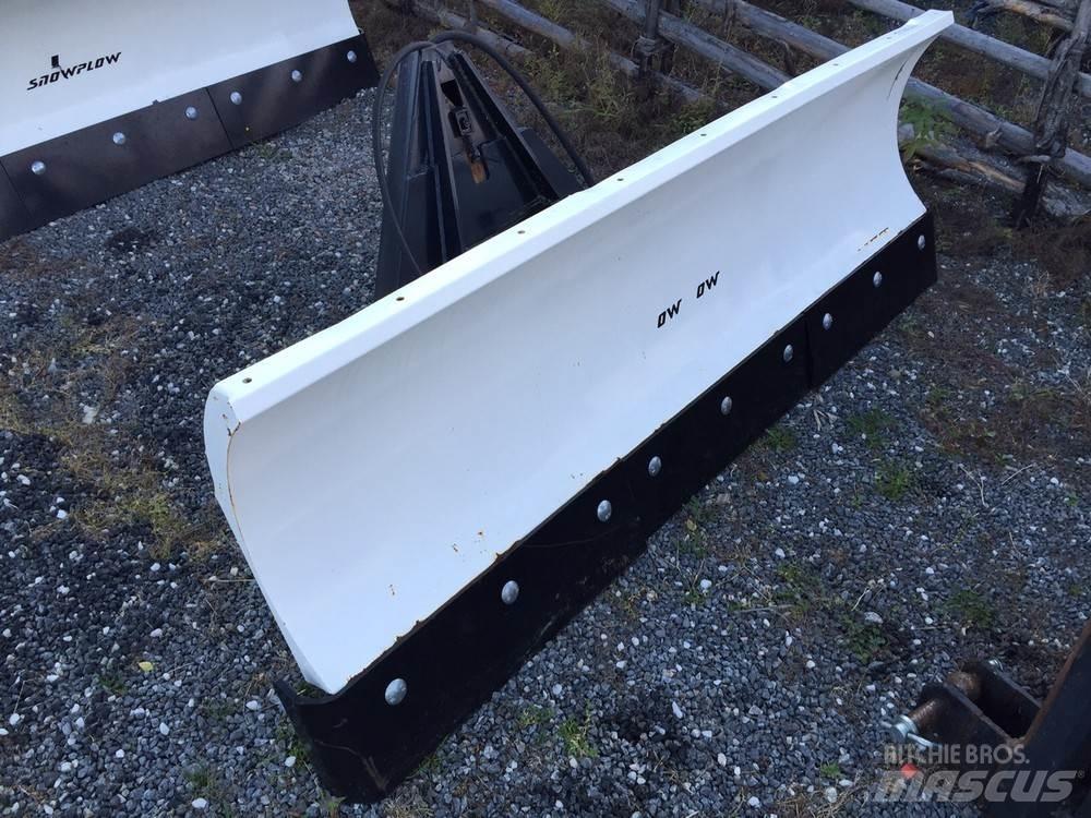 Hilltip Craft 2000 TR Snow blades and plows