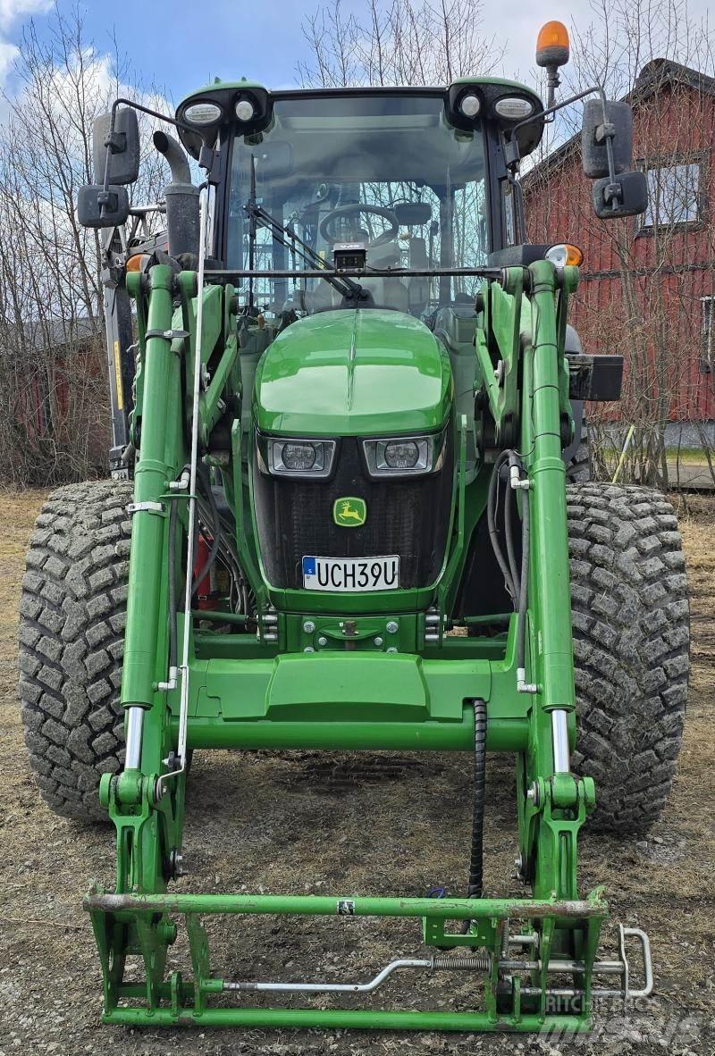 John Deere 5090R Tractors