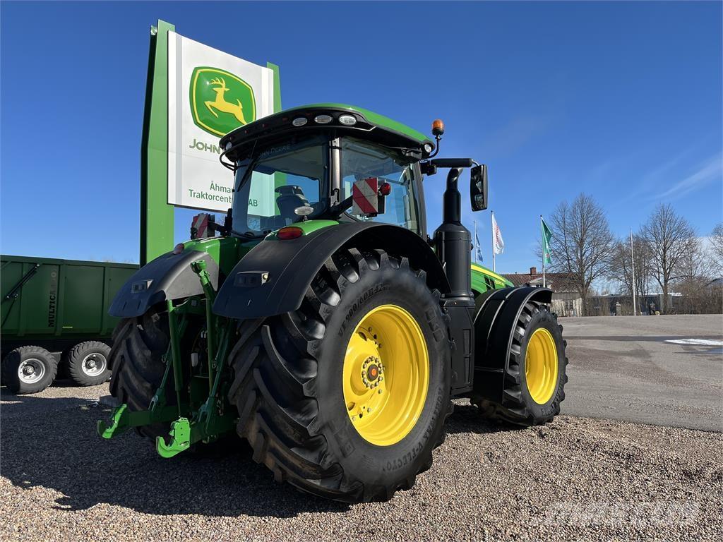 John Deere 8370R Tractors