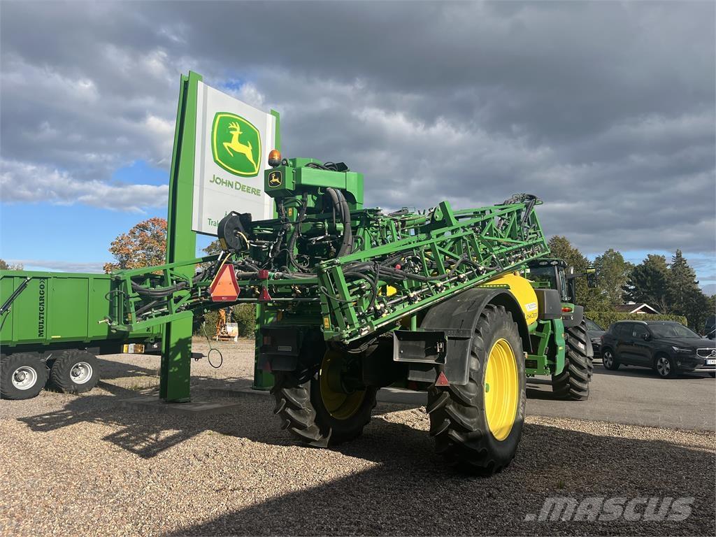 John Deere M952 Trailed sprayers