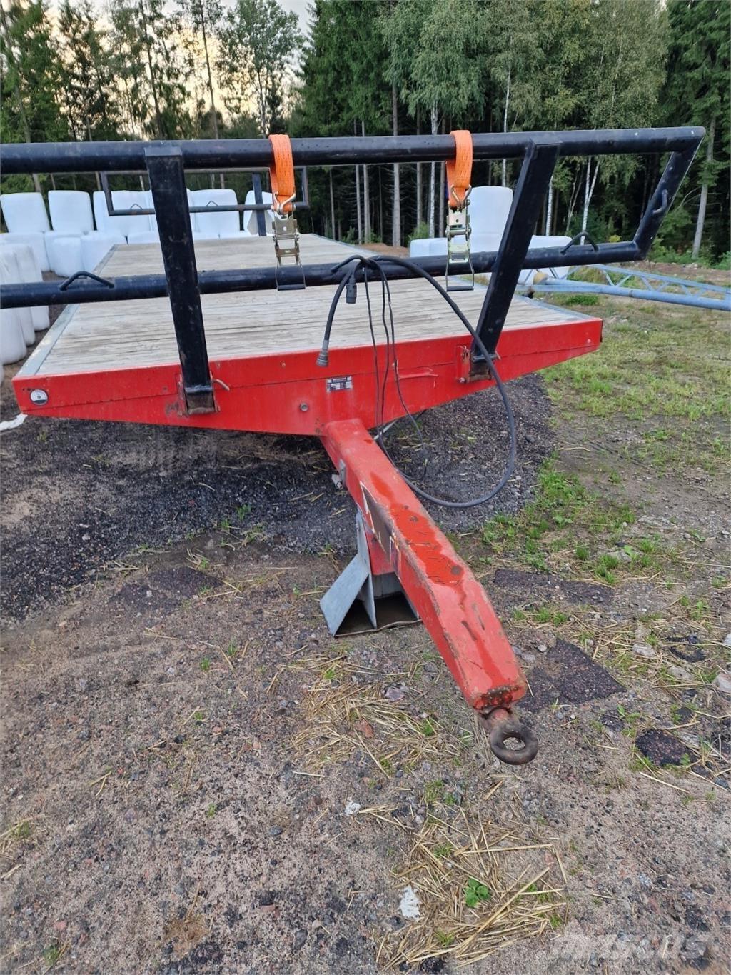 Mova 10T BALKÄRRA Bale trailers
