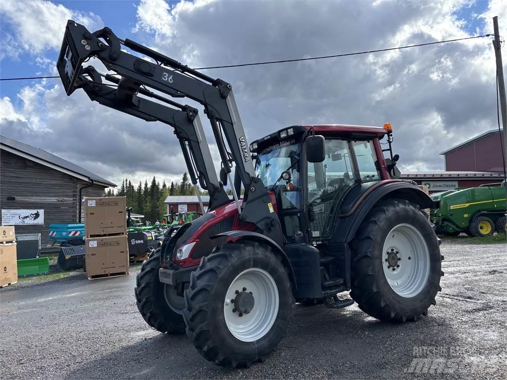 Valtra N103 Hitec 5 Tractors