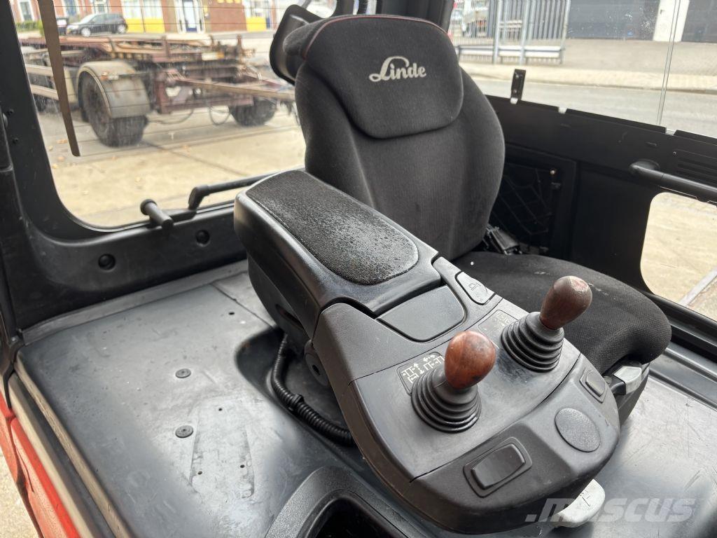 Linde E25L-01 Electric forklift trucks