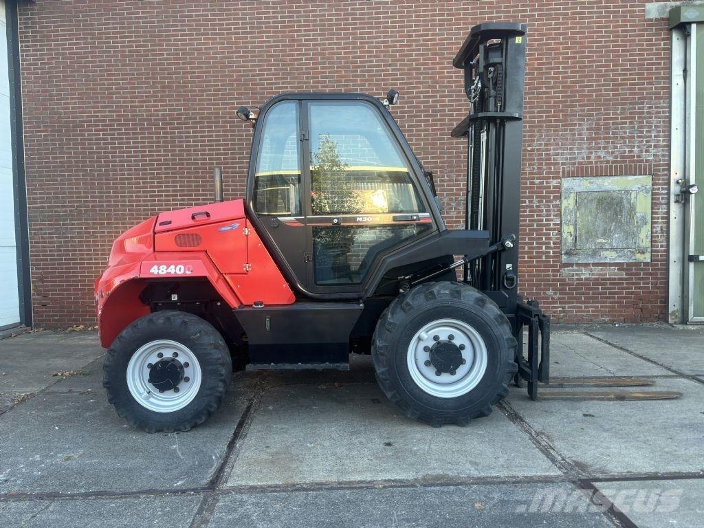 Manitou M30-4 Rough terrain truck