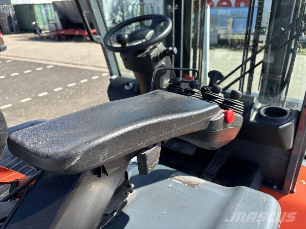 Toyota 8FBMT50 Electric forklift trucks