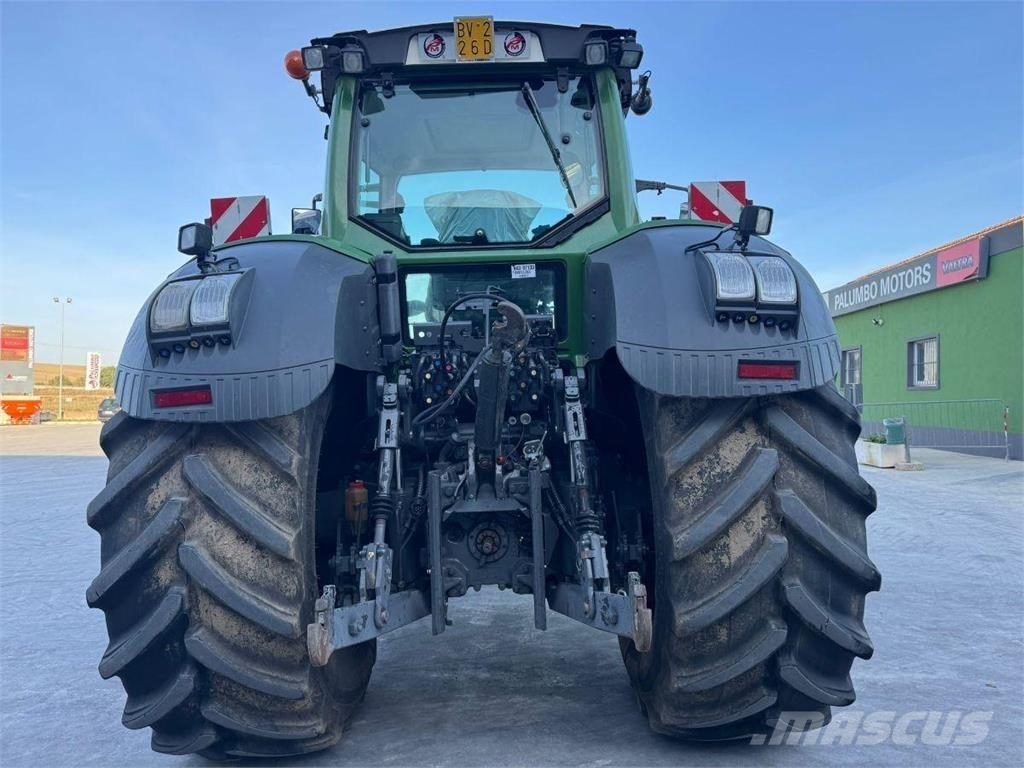 Fendt 828 Tractors