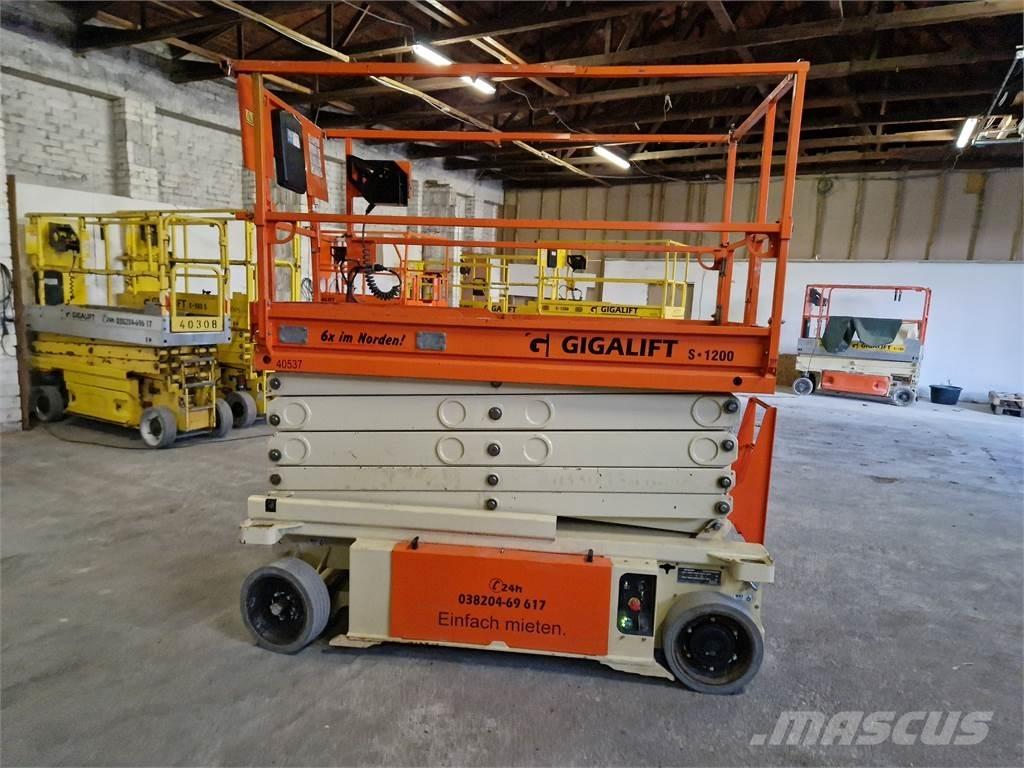 JLG 10 RS Scissor lifts