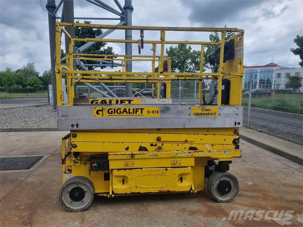 JLG 2030 ES Scissor lifts