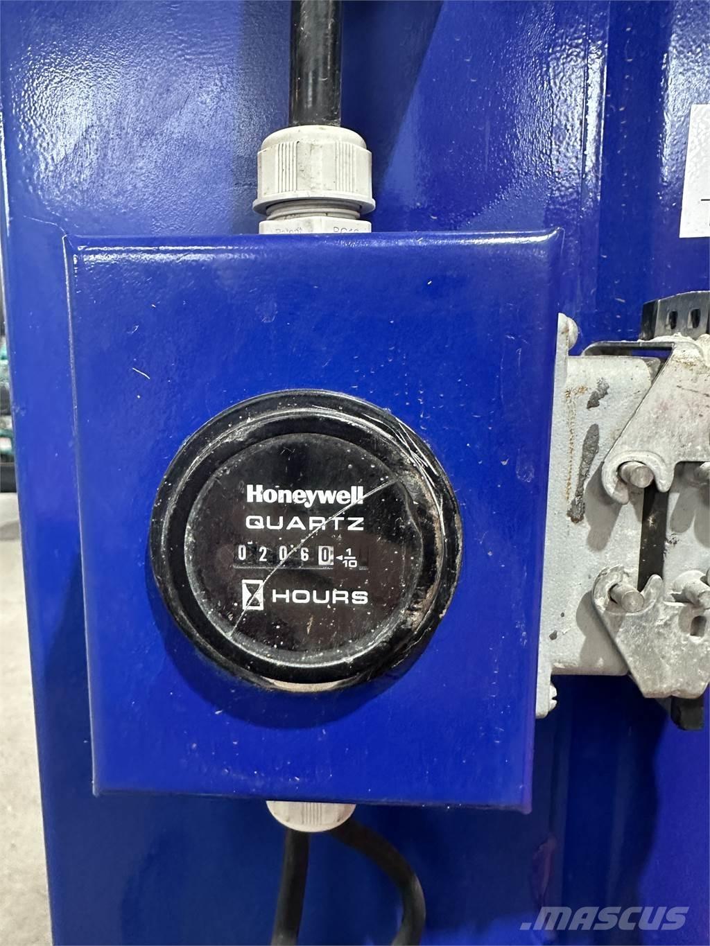 SkyJack SJ 16 Scissor lifts