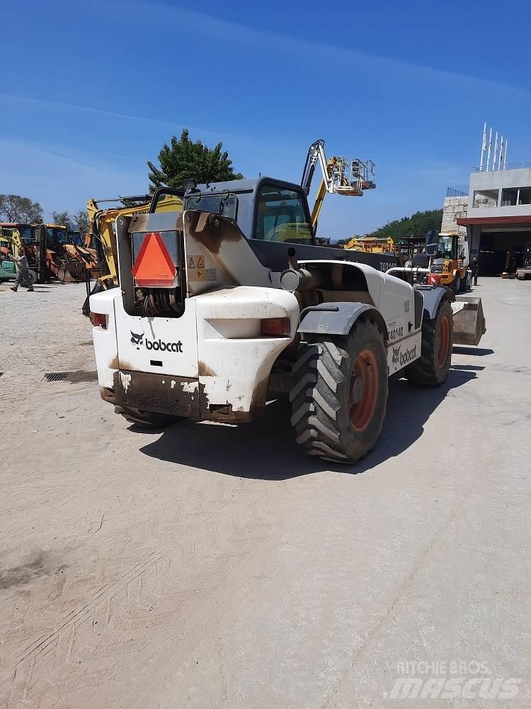 Bobcat T40-140 Reach truck