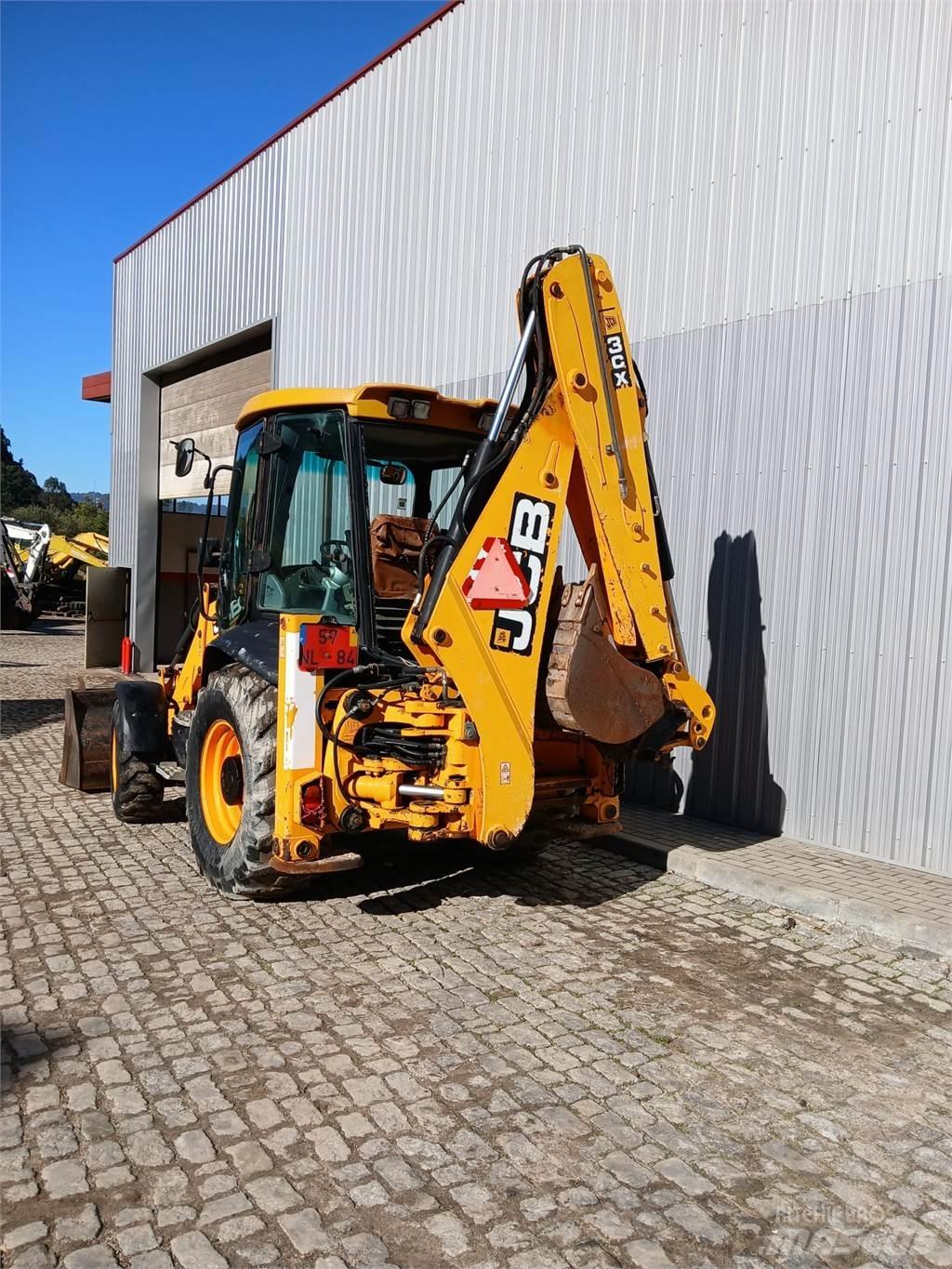 JCB 3CX Backhoe