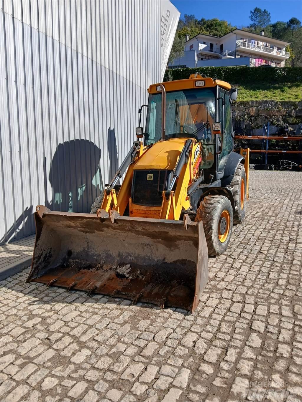 JCB 3CX Backhoe