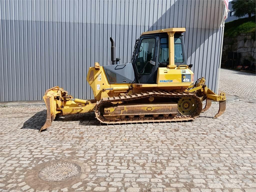 Komatsu D41E-6 Pipe layer dozers