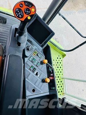 CLAAS LEXION 550 Combine harvesters