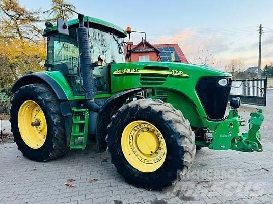 John Deere 7820 Tractors