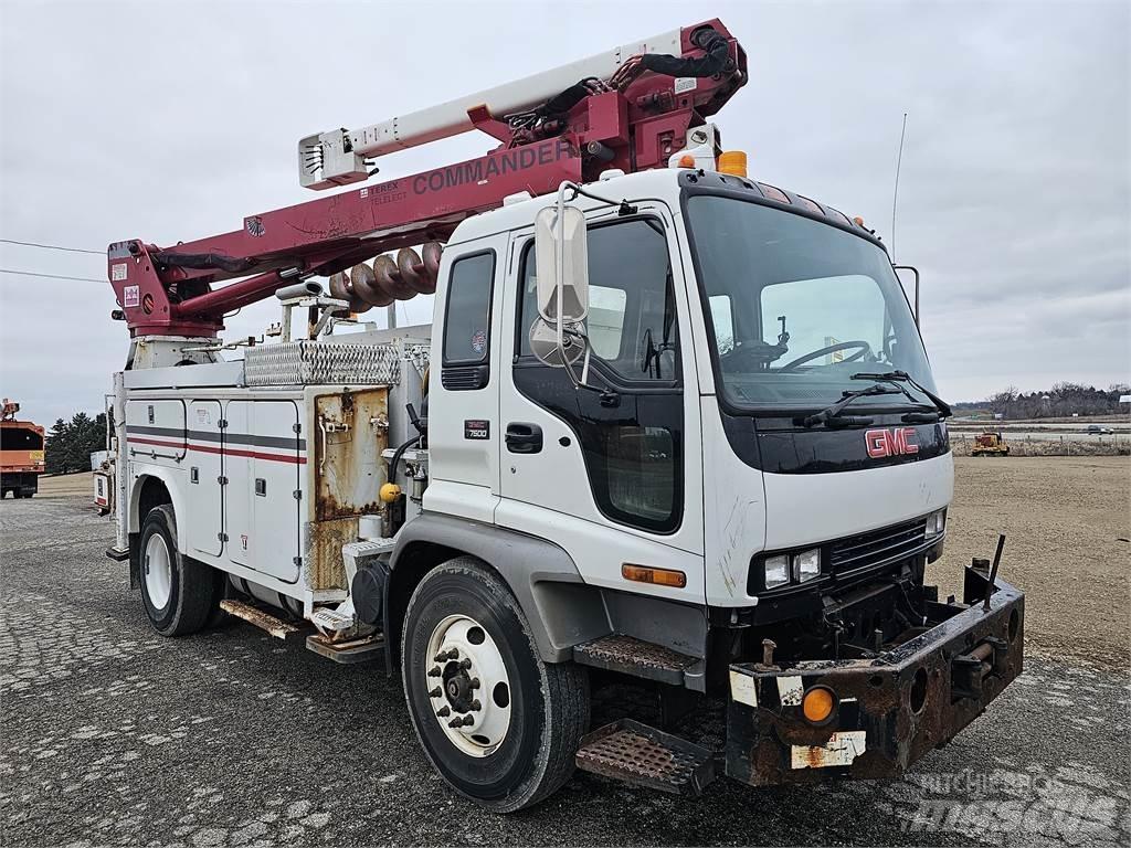 GMC T7500 Truck mounted drill rig