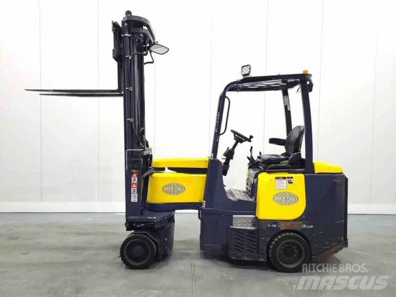 Aisle-Master 15SE Narrow aisle truck