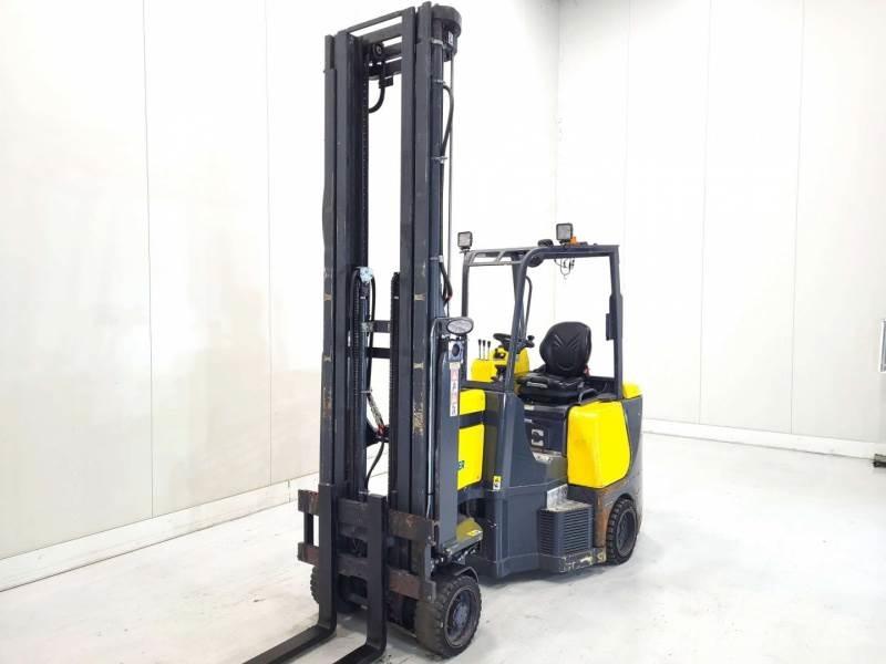 Aisle-Master 20SHE Narrow aisle truck