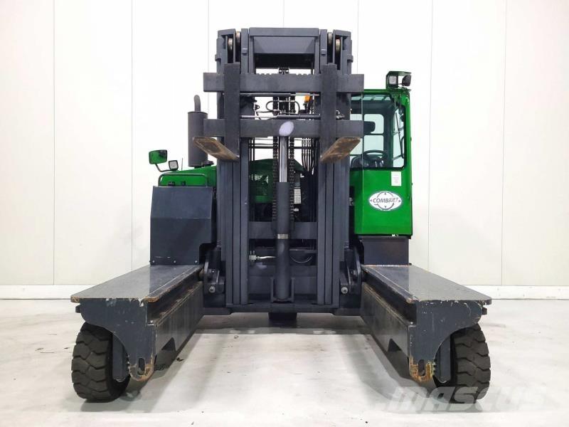 Combilift C8000 GAS 4-way reach truck