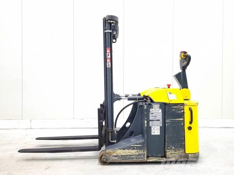 Combilift CS1500 Self propelled stackers