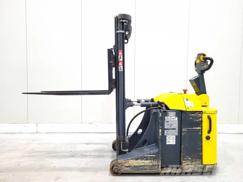Combilift CS1500 Self propelled stackers
