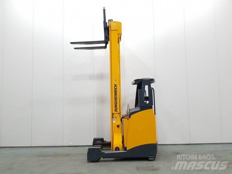 Jungheinrich ETV320 Reach truck