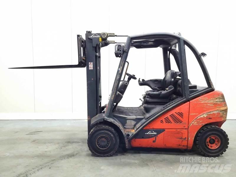 Linde H25D-02 392 Diesel trucks
