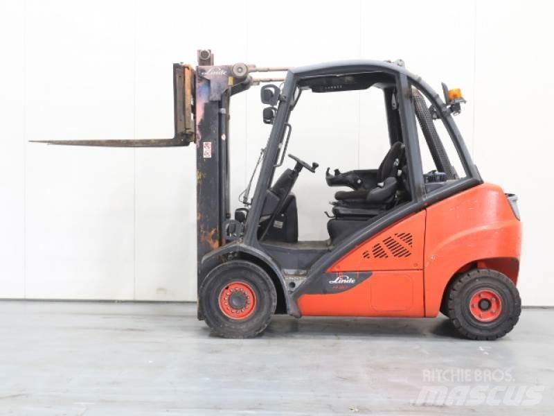Linde H30D-02 393 Diesel trucks