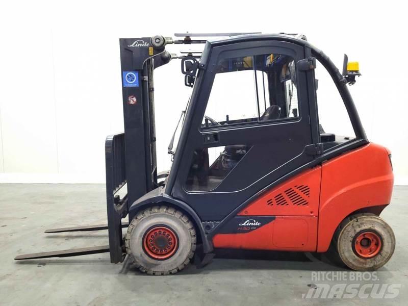 Linde H30D-02 393 Diesel trucks