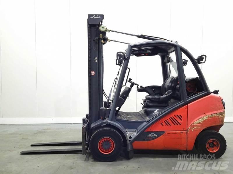 Linde H30T-02 393 LPG trucks