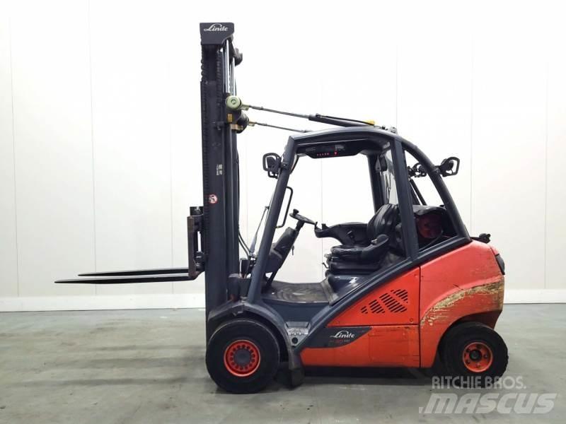 Linde H30T-02 393 LPG trucks
