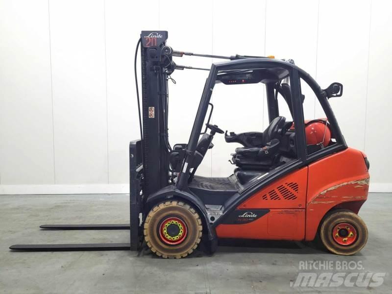 Linde H30T-02 393 LPG trucks