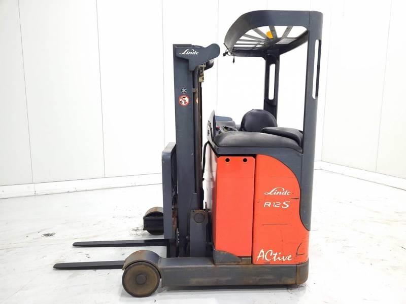 Linde R12 Reach truck