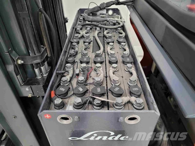 Linde R12N-01 Reach truck