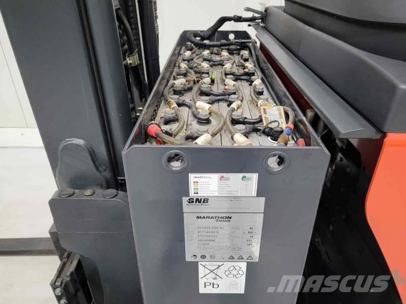 Linde R14G-01 Reach truck