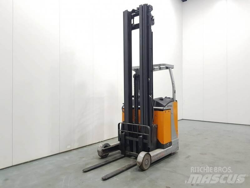 Still FMX14 Reach truck