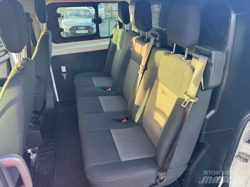 Ford  Mini bus