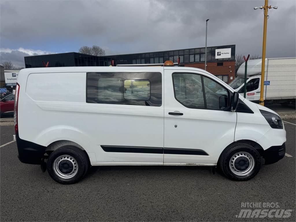 Ford  Mini bus