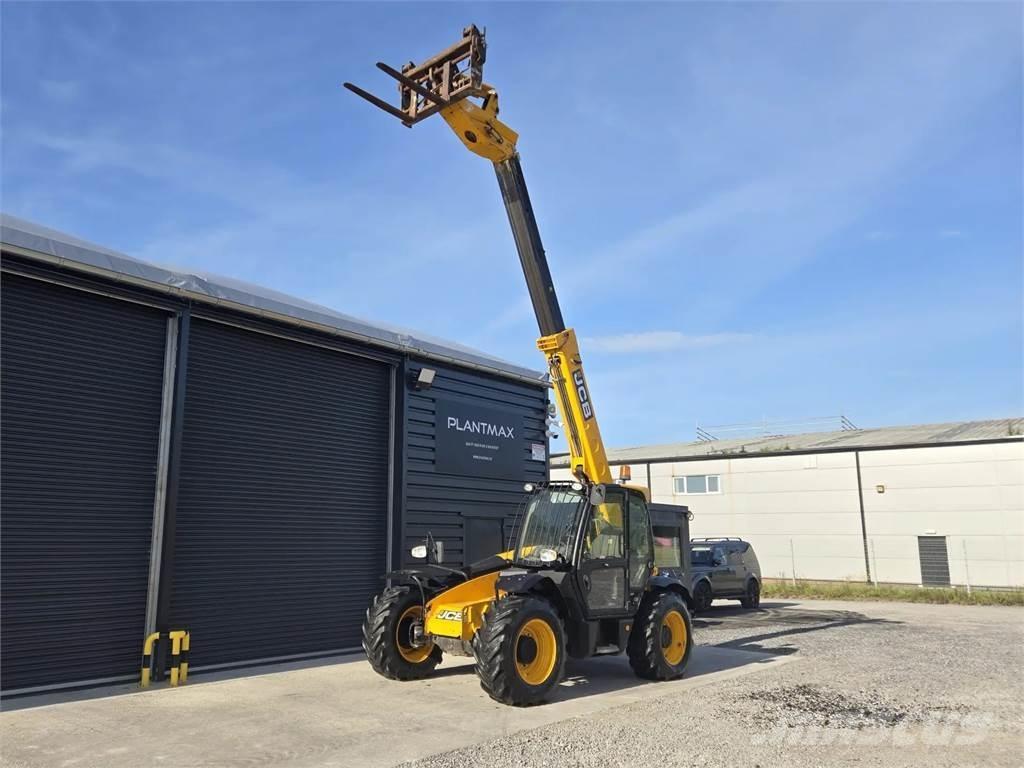 JCB -- Telescopic handlers