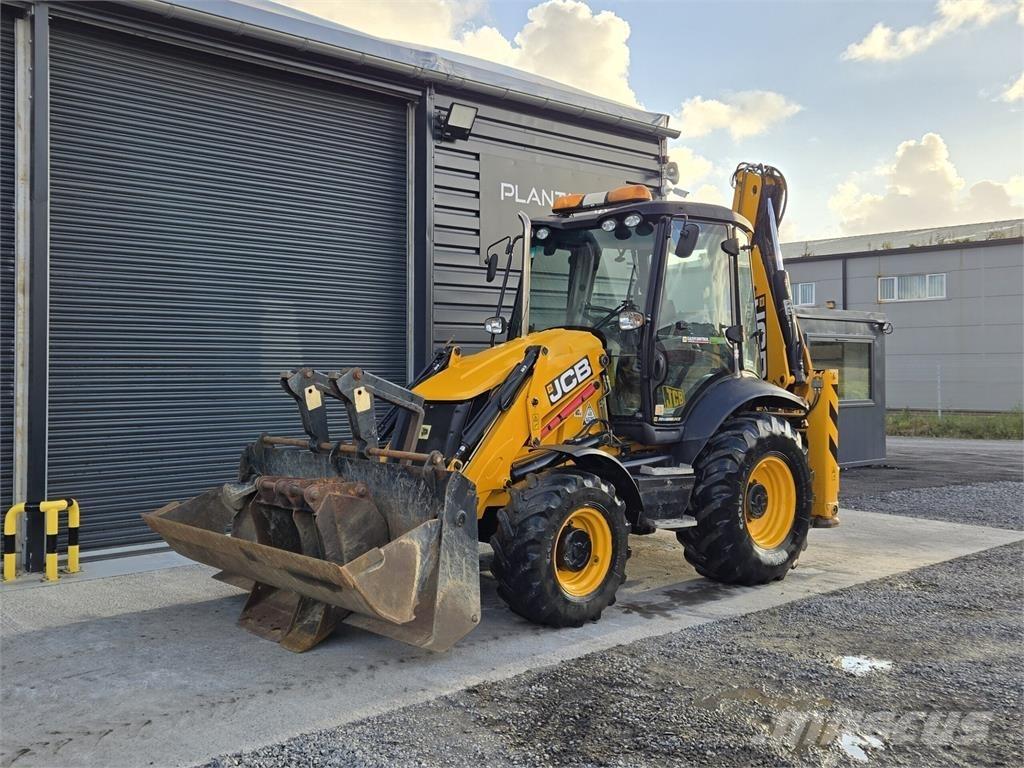 JCB 3CX Backhoe
