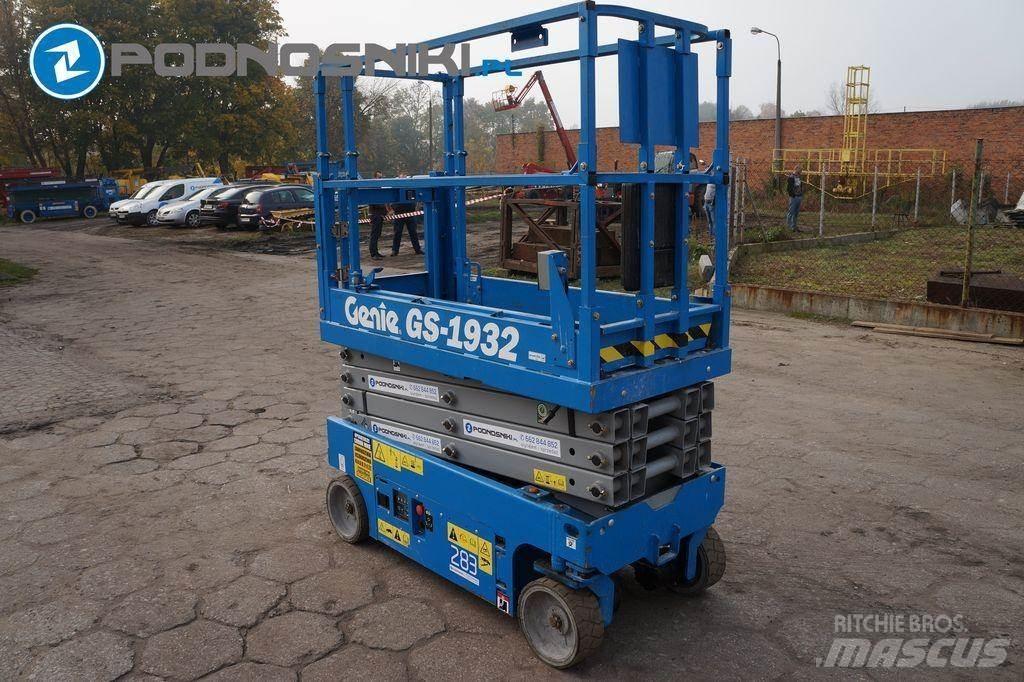Genie 1932 Scissor lifts