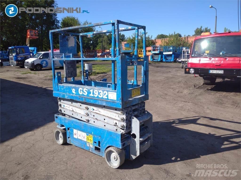 Genie 1932 Scissor lifts