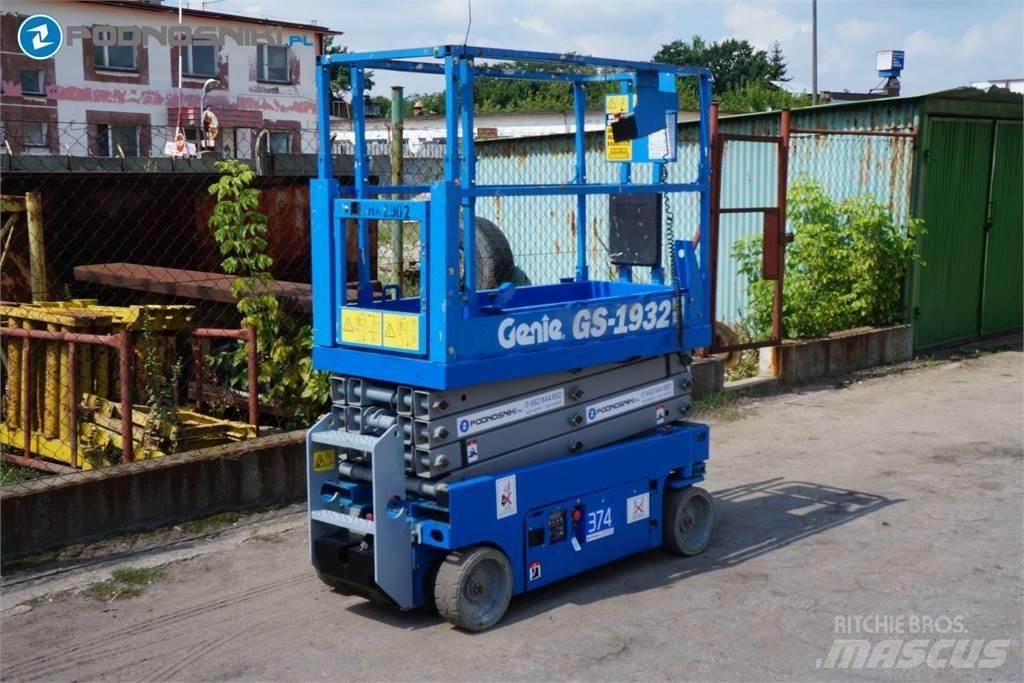 Genie 1932 Scissor lifts