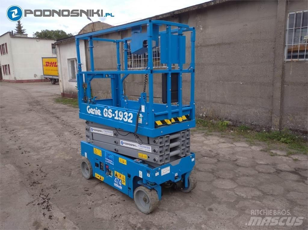 Genie 1932 Scissor lifts